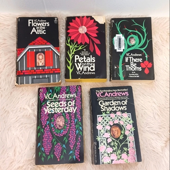 Other - V.C ANDREWS Flowers In The Attic Series